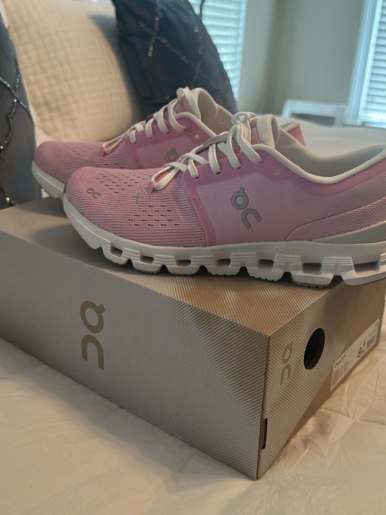 On Running Shoes - On Running Women’s Pink Cloud Running Shoes